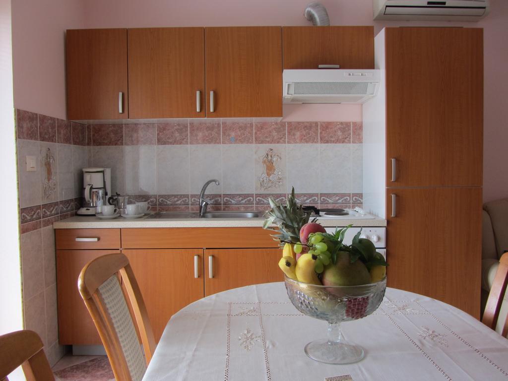 Apartments Dilja Malinska Room photo